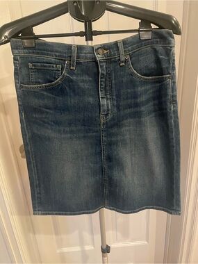 Nili Lotan Blue Classic Washed Denim Jean Skirt (Micah)